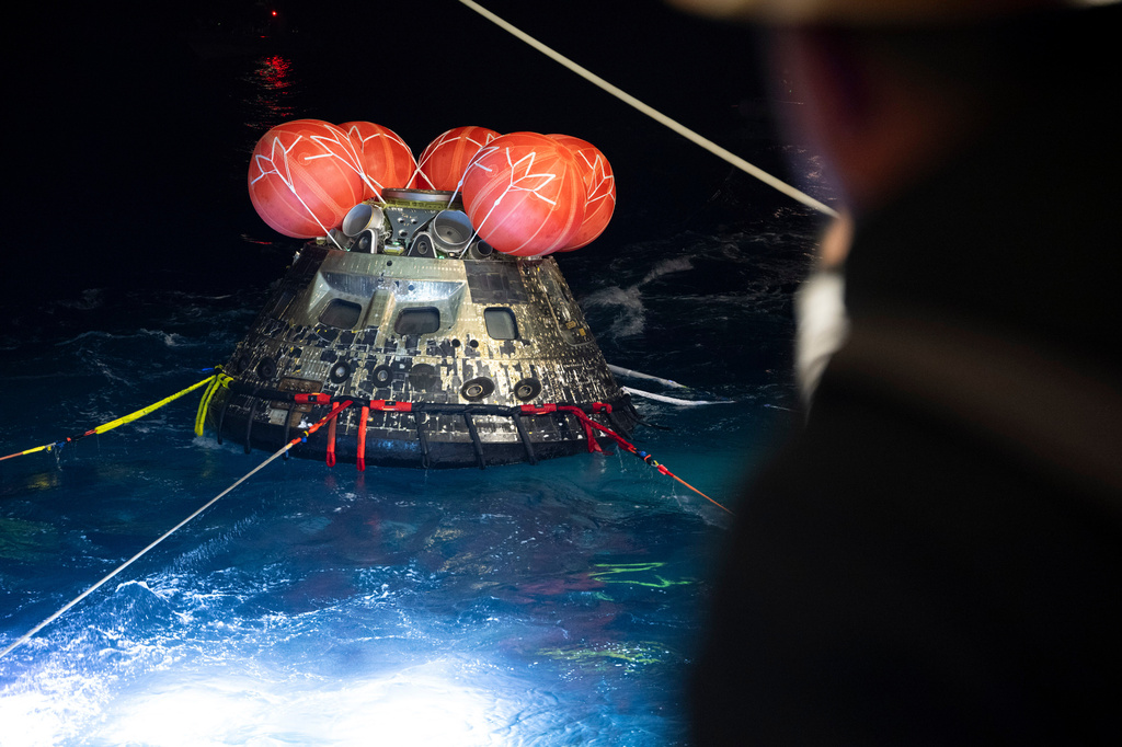 NASA Artemis Moonshot