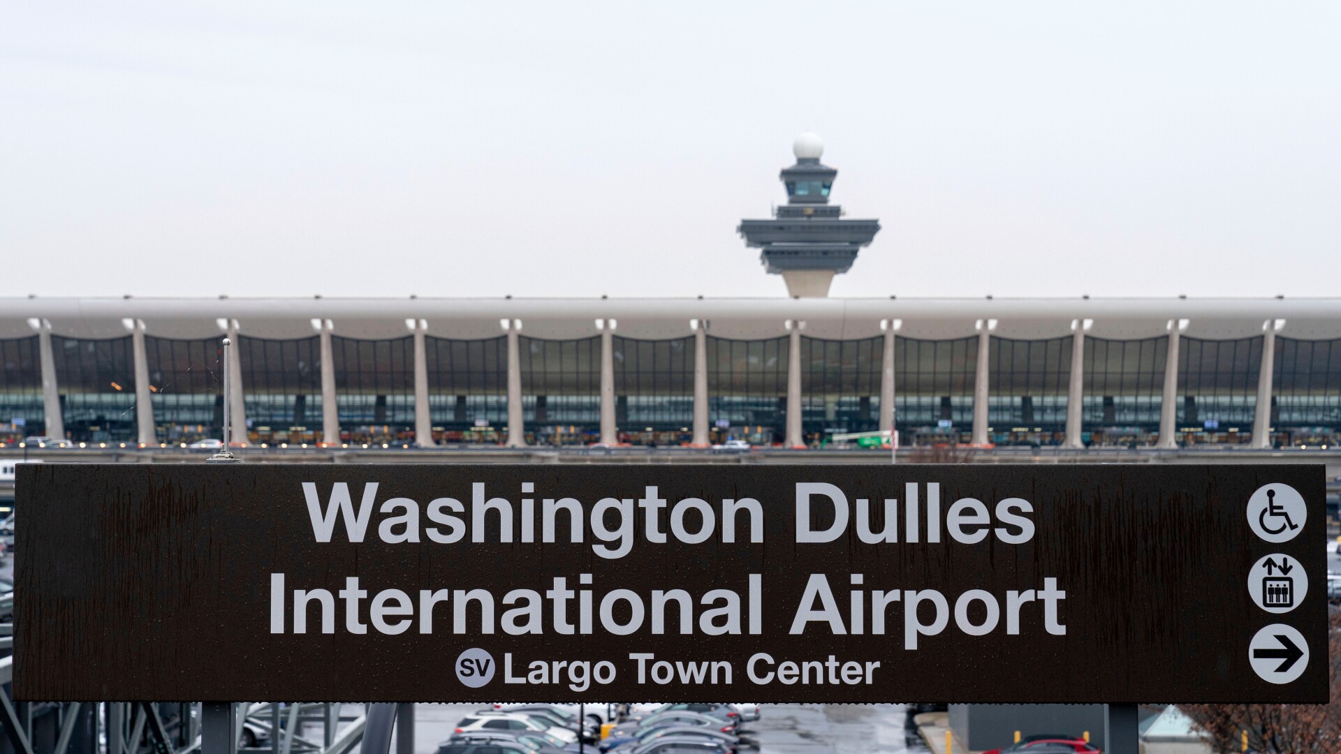 Trump Dulles