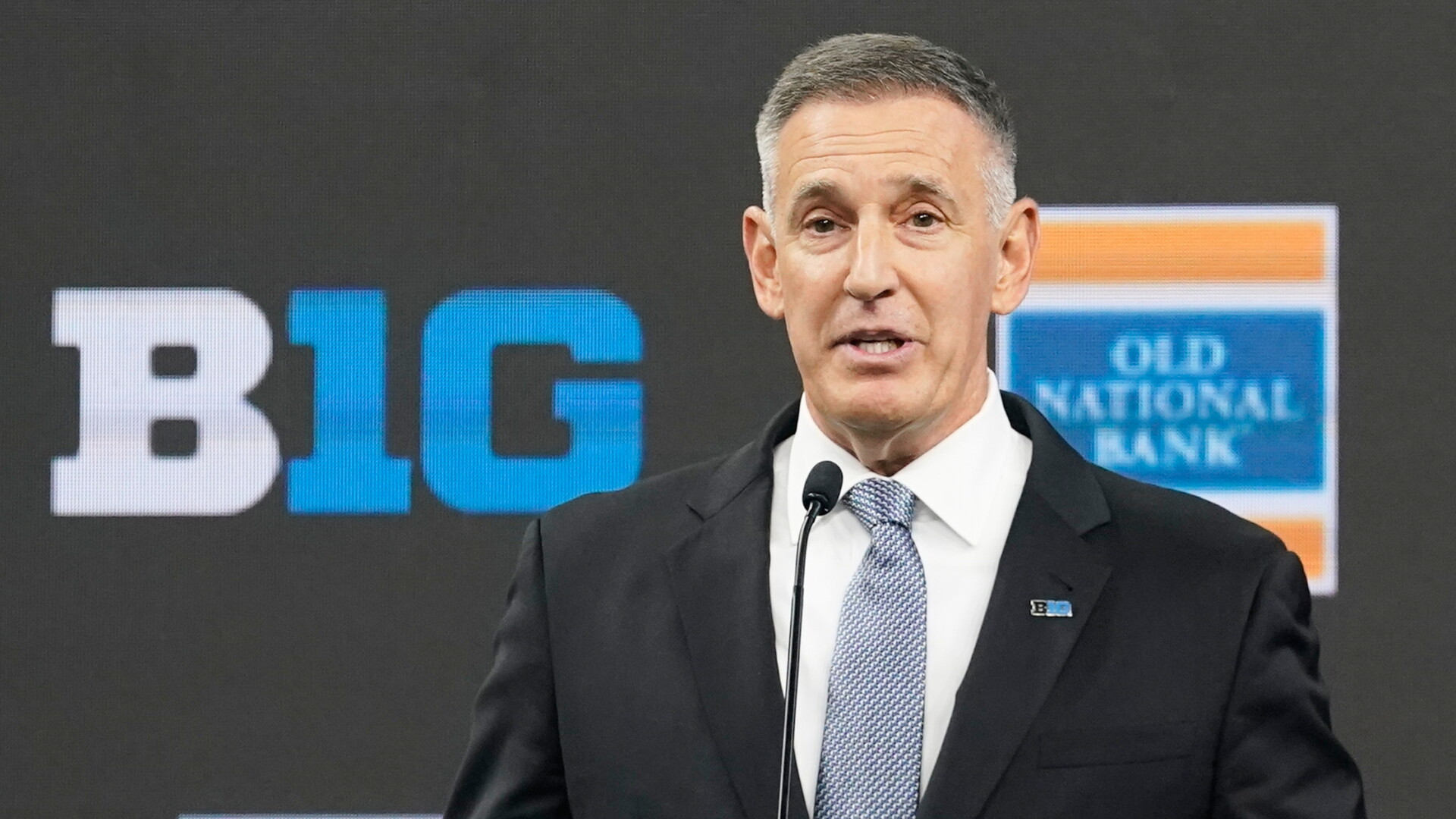 Big Ten Petitti Football