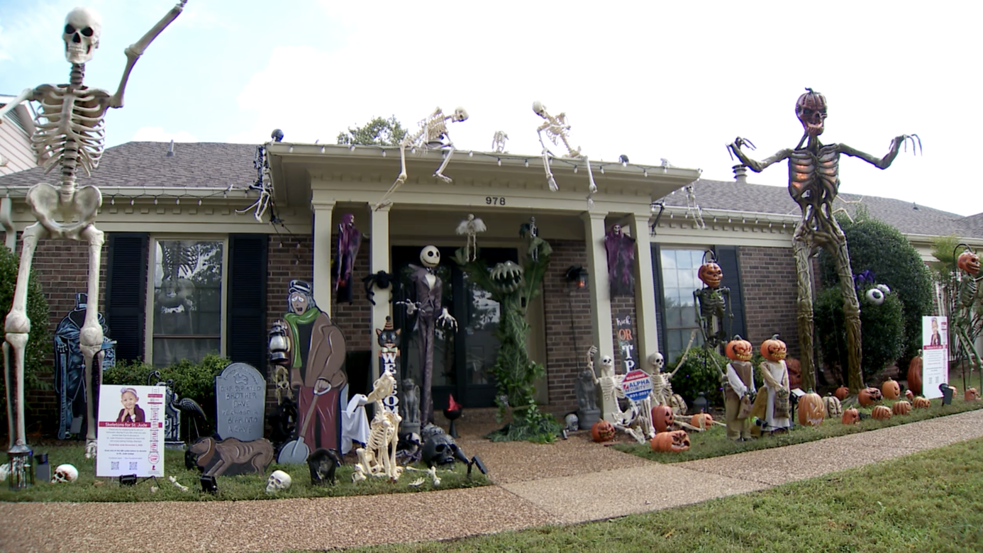 Halloween display